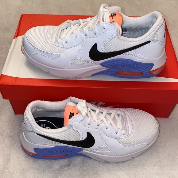 NIKE size 7. air max excee - Picture 4 of 7